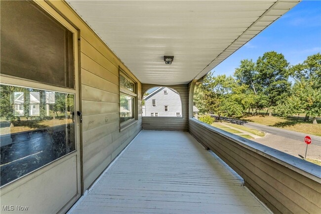 Photo - 4732 E 104th St Unidad 2/UP