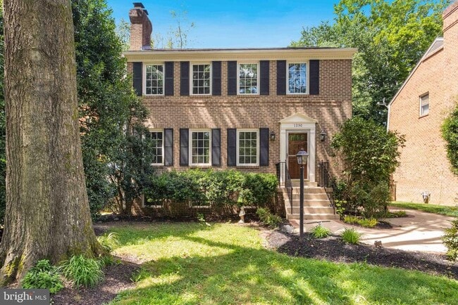 Building Photo - 1250 Pine Hill Rd Rental