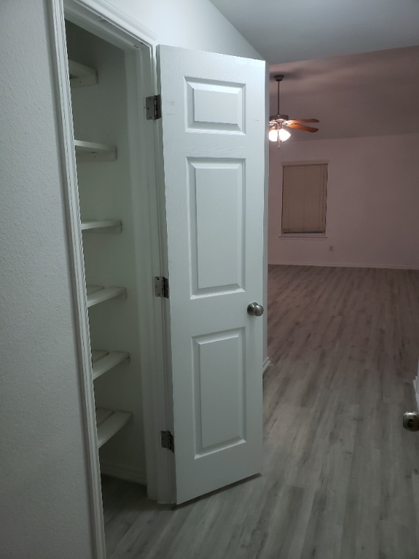 Photo - 1121 Dixon Cir