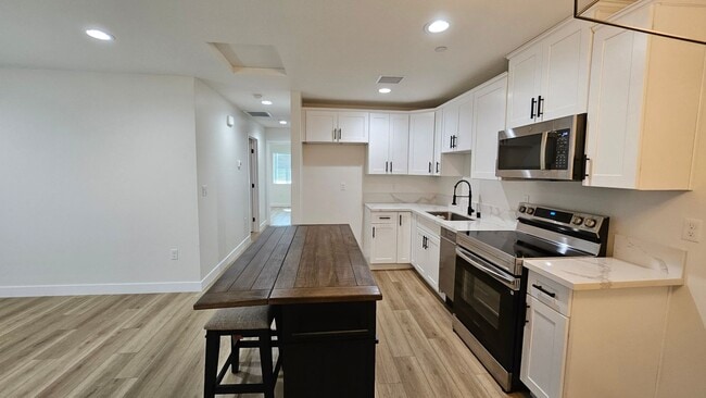 Photo - PLACE-NLO8655 Unit A