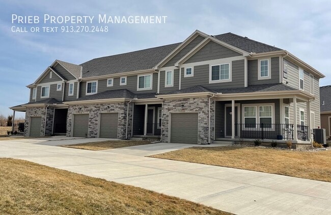 Reserve Townhome - FREE MONTH OF RENT! - Reserve Townhome - FREE MONTH OF RENT!