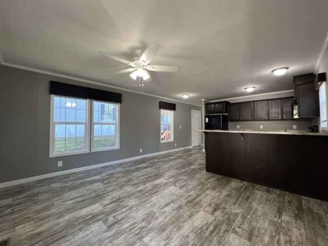 Photo - 126 E Sourwood Dr