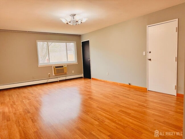 Photo - 20 Lake Ave Unit 2B