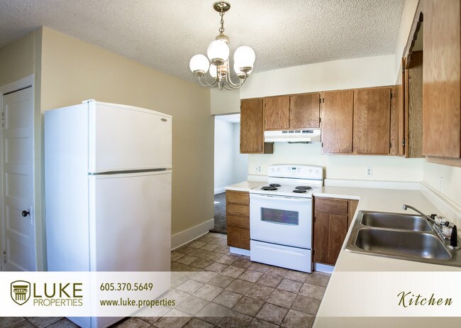 Photo - 814 N Indiana Ave