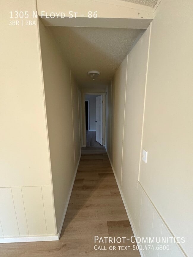 Photo - 1305 N Floyd St