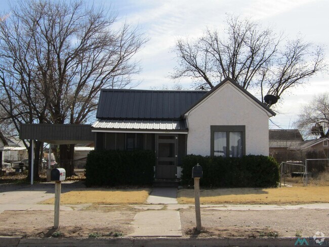 Building Photo - 1005 W Grand Ave Rental