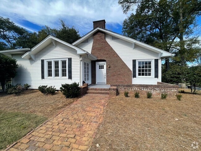 Building Photo - Updated 3/2 House in Old East Rome $2,295