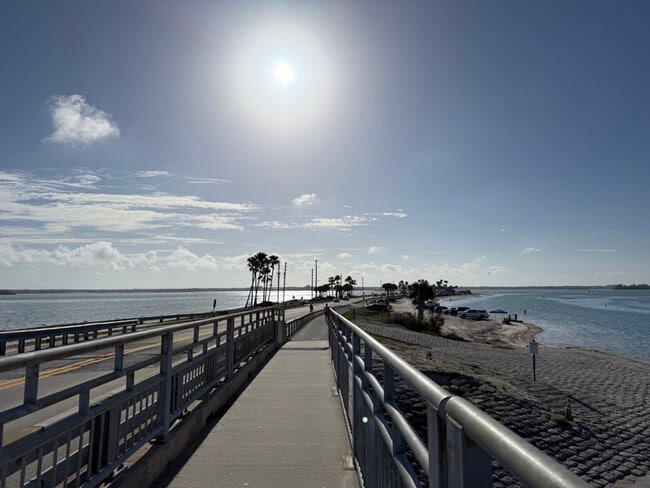 Photo - 340 Causeway Blvd