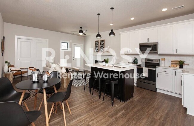 3640 NE Marissa Ln