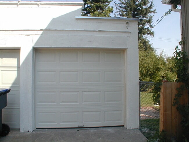 Photo - House For Lease