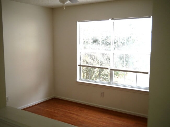 Photo - 113 Amelia Ct