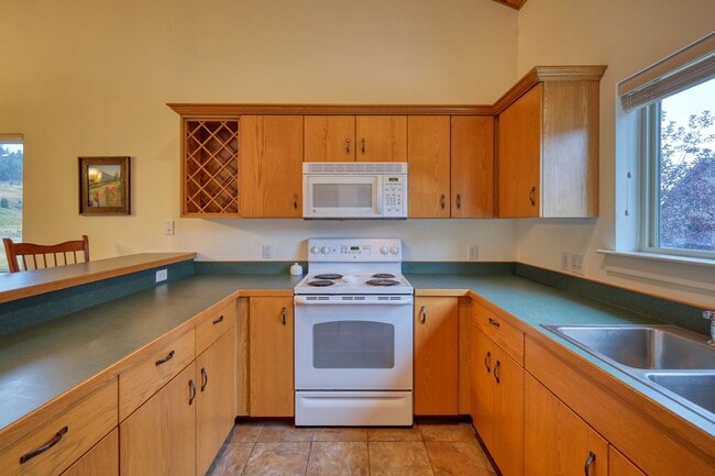 Photo - Immaculate 3 Bed, 3 Bath Furnished Condo in Prime Big Sky Location
