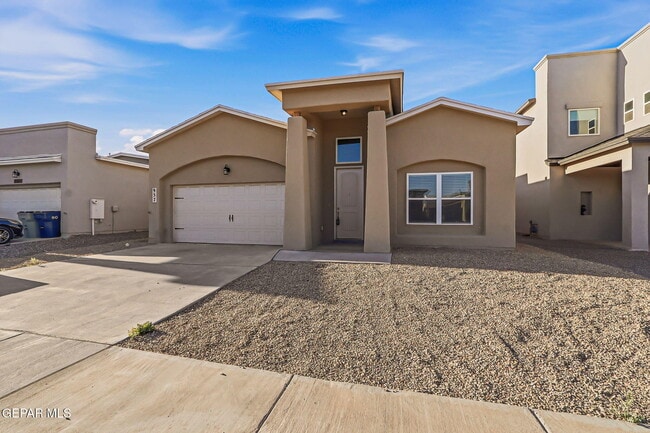 957 Gulf Streams Ave