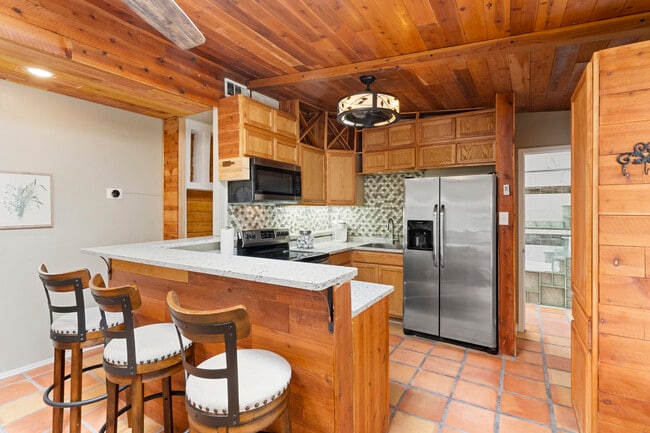 Building Photo - Terra Cotta