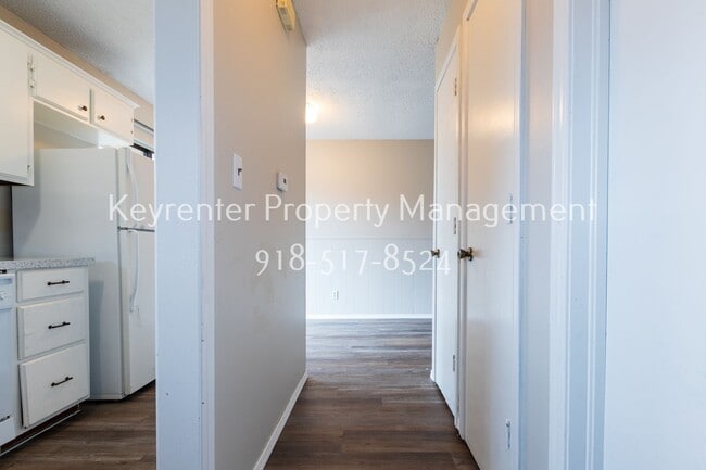 Photo - 1421 W Lillian St Unit 4