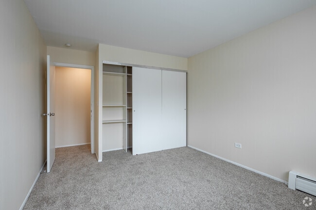 2BR, 1BA - 1,000SF