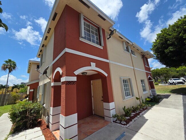Photo - 18616 SW 100th Ave
