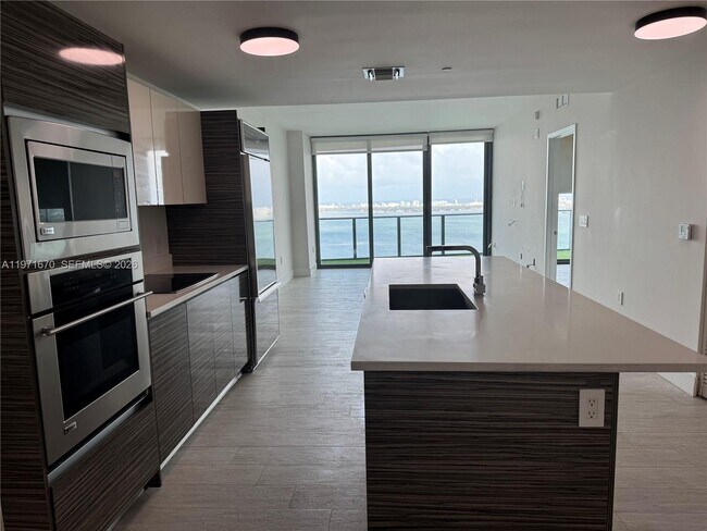 Photo - 460 NE 28th St Unit 3906