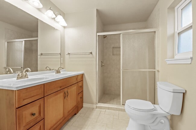Photo - 19514 Whitewood Dr