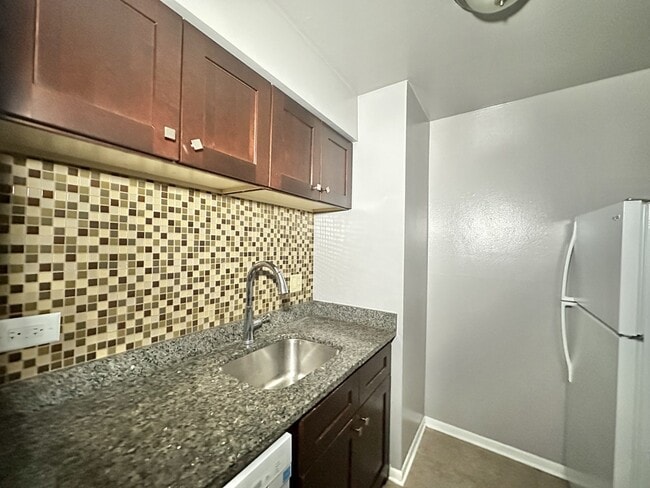 Photo - 5820 N Sheridan Rd Unit 014