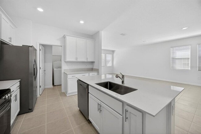 Photo - 3078 Armstrong Ave