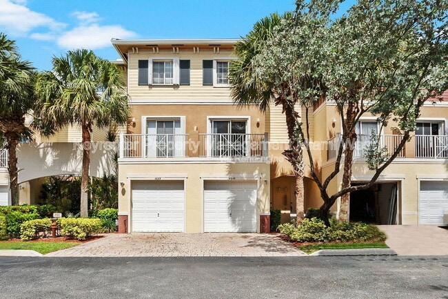 Photo - 4649 SW 75th Way Townhome