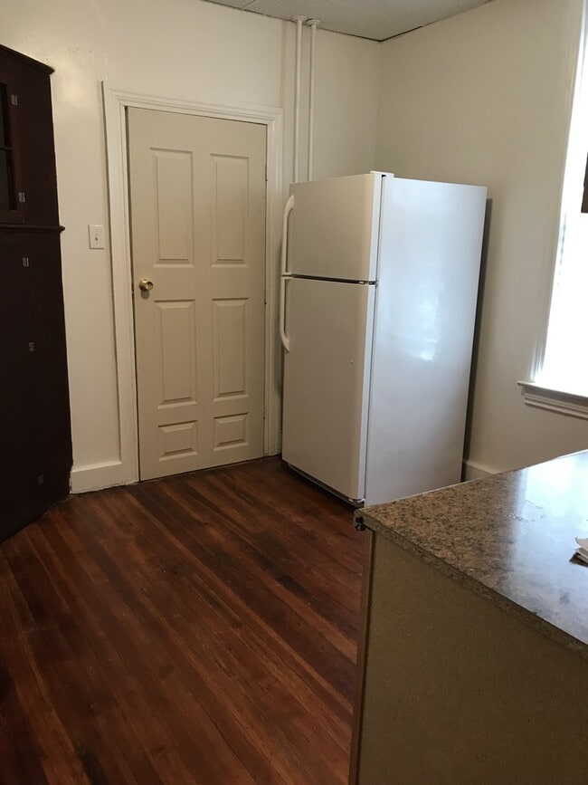 Photo - 1st Floor 1-2 Bedroom York City SD