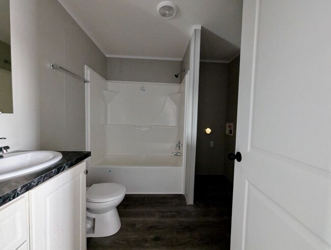 Photo - 3170 Orchard Lake Rd