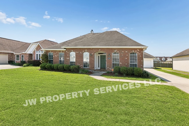 Building Photo - Spacious 4-Bedroom Home with Modern Comforts in Gretna