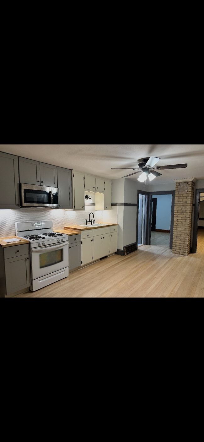Photo - 5908 W Lapham St Unit Upper