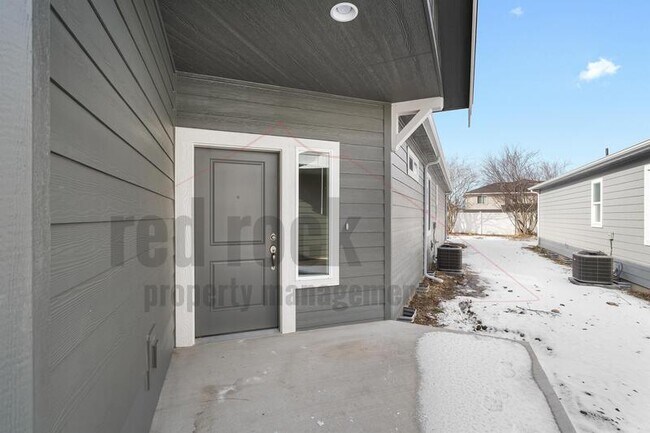 Photo - 1329 N Tschirley St