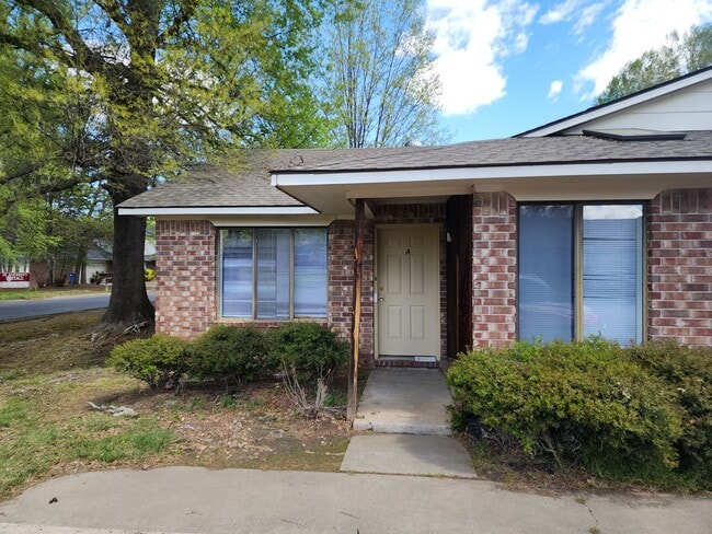 Photo - 406 Hunter Ridge Ln Apartment Unit A