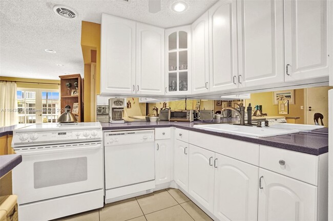 Photo - 6511 Bay Club Dr Unit 3