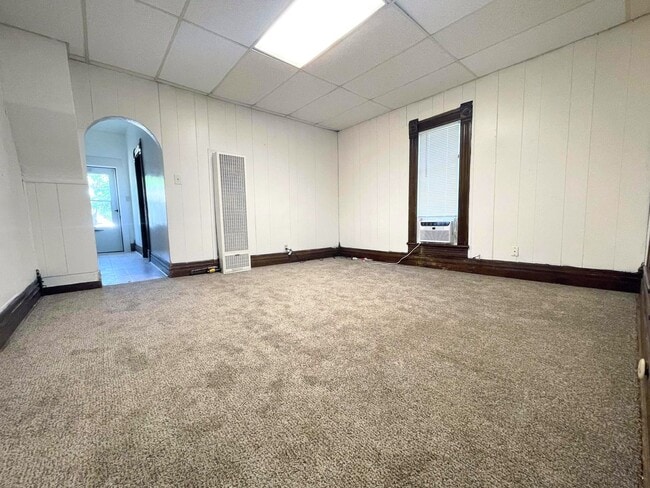 Photo - 121 W 7th Ave Unidad A