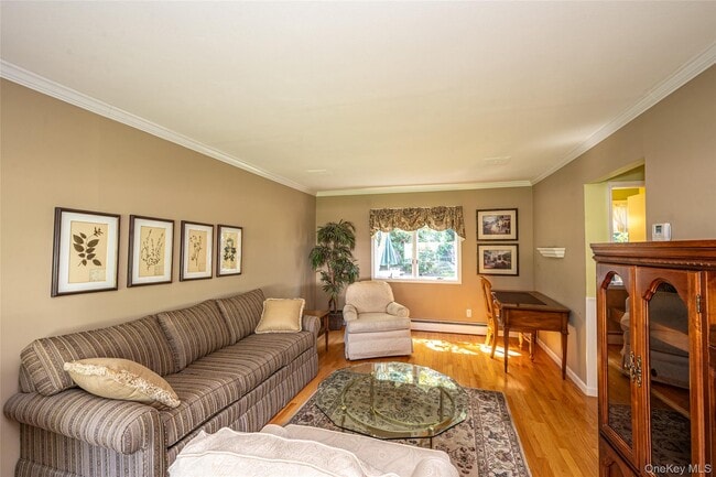 Photo - 40 Somerset Dr