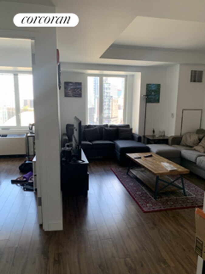 Photo - 7 DeKalb Ave