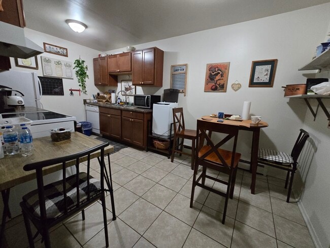 Photo - 4537 S Ahmedi Ave Unidad 16