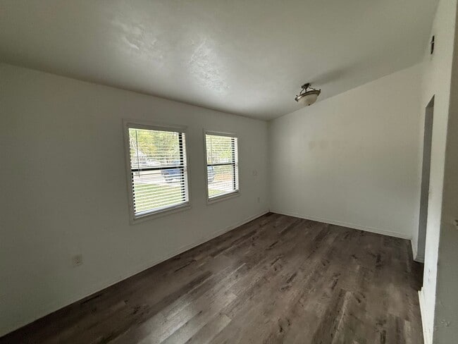 Photo - Spacious 2/2 in SW Gainesville – W/D Included & Ready 2/1/26!