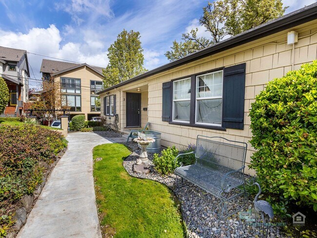 Photo - Alexander Court Apartments