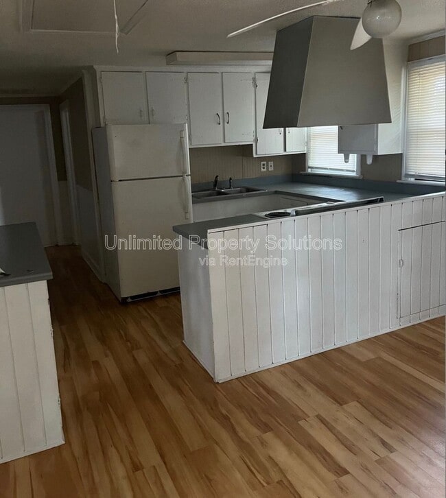 Photo - 223 Myrtle Ave