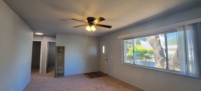 Photo - 2891 Alfreda Way