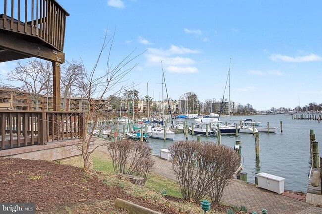 Photo - 768 Fairview Ave Unit 768 B