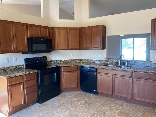 Photo - 250 Highland Meadows Ct