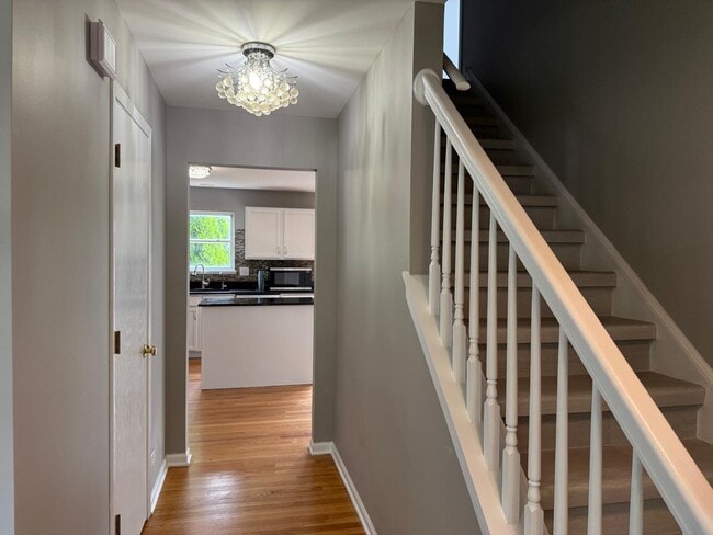 Photo - 3713 Edgebrook Ct