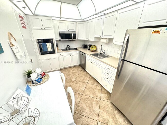 Photo - 3901 S Ocean Dr Unit 4J