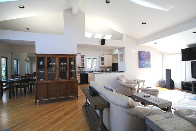 Photo - 1148 Kettle Ct NW