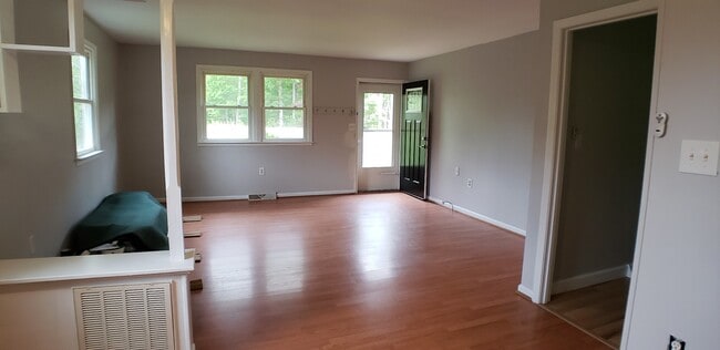 Photo - 7871 W River Rd