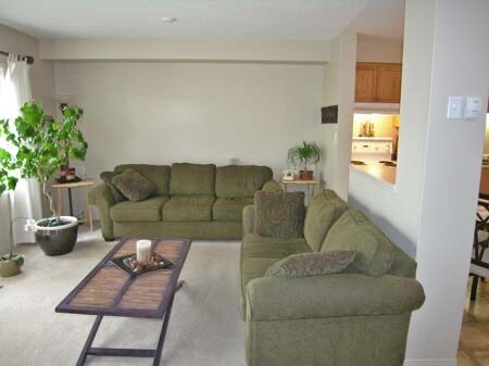 Photo - 151 Clairfields Dr E