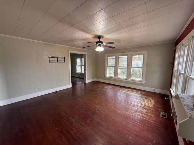 Photo - 1300 Aggie Rd