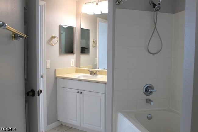 Building Photo - 15605 Ocean Walk Circle Unit 303